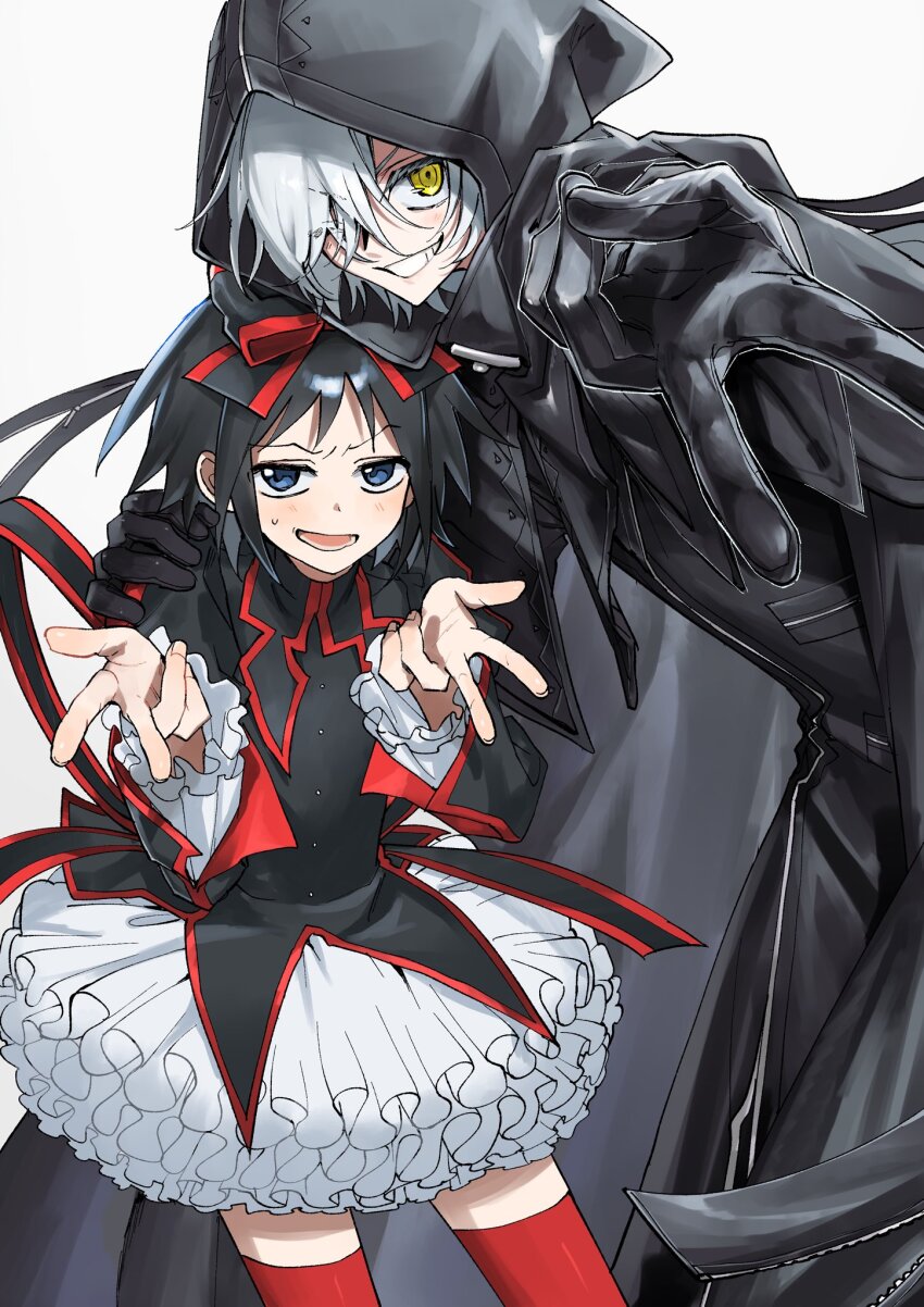 2girls, 62kaeru, black_gloves, black_hair, blue_eyes, commentary_request, cowboy_shot, double_w