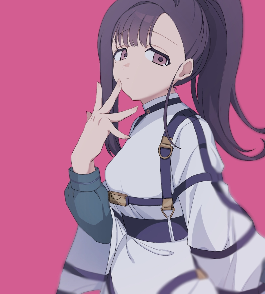 1girl, asymmetrical_bangs, hand_up, high_ponytail, highres, kashiki_yuno, looking_at_viewer, milgram