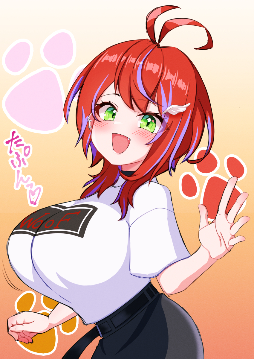 1girl, :d, absurdres, akane_canna, akane_canna_(2nd_costume), antenna_hair, belt, black_belt, black_skirt, blush, breasts, commentary_request, cowboy_shot, green_eyes, highres, large_breasts, looking_at_viewer, medium_hair, multicolored_hair, nanashi_inc., open_mouth, orange_background, paw_print, paw_print_background, purple_hair, red_hair, shirt, shirt_tucked_in, short_sleeves, skirt, smile, solo, streaked_hair, two-tone_hair, virtual_youtuber, white_shirt, yomusu