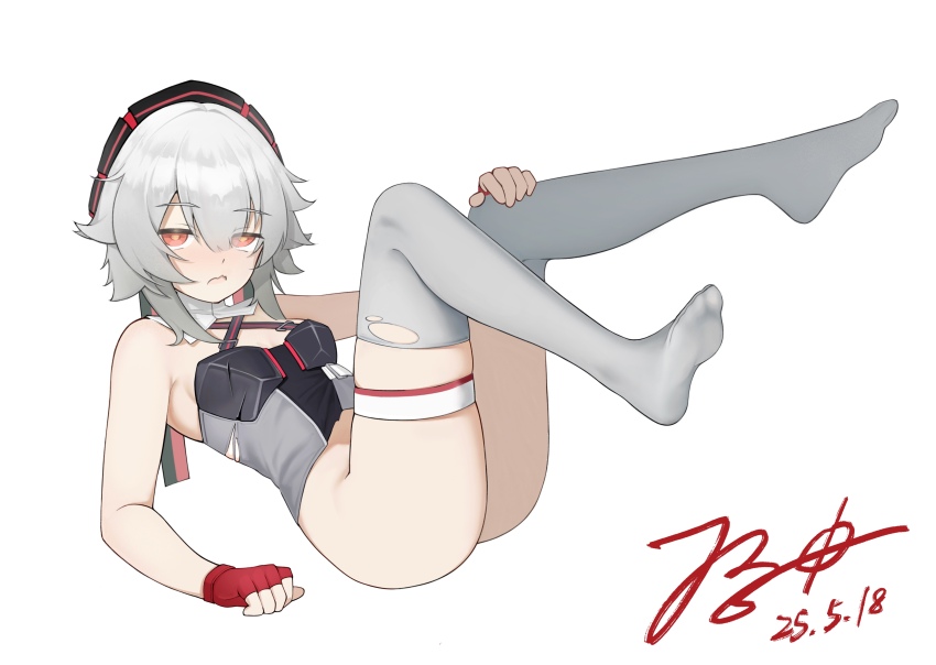 1girl, absurdres, bare_shoulders, breasts, detached_collar, fingerless_gloves, gloves, green_eyes