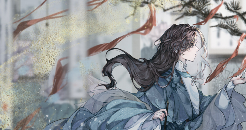 1boy, blue_coat, blue_eyes, blue_sash, blurry, blurry_background, chinese_clothes, chinese_commentary