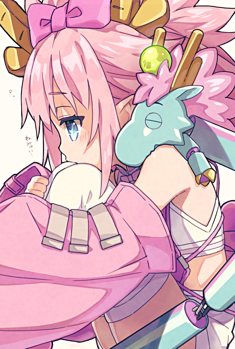 1girl, apron, bare_shoulders, blue_eyes, bow, breasts, detached_sleeves, dragon_girl, dragon_horns, eliza_the_nine-tattooed_dragon_(fate), fate/grand_order, fate_(series), hair_bow, high_ponytail, highres, horns, jewelry, long_hair, necklace, pink_apron, pink_bow, pink_hair, pink_sleeves, pointy_ears, ponytail, saipaco, shi_jin_(fate), shirt, short_shorts, shorts, sidelocks, sleeveless, sleeveless_shirt, small_breasts, thighhighs, three_section_staff, white_shirt, white_shorts, white_thighhighs, wide_sleeves