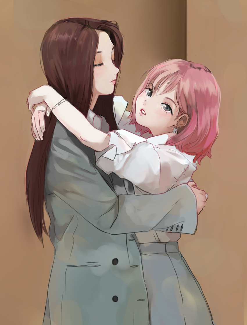 12_07sh, 2girls, absurdres, bracelet, brown_eyeshadow, brown_hair, earrings, eunha_(gfriend)