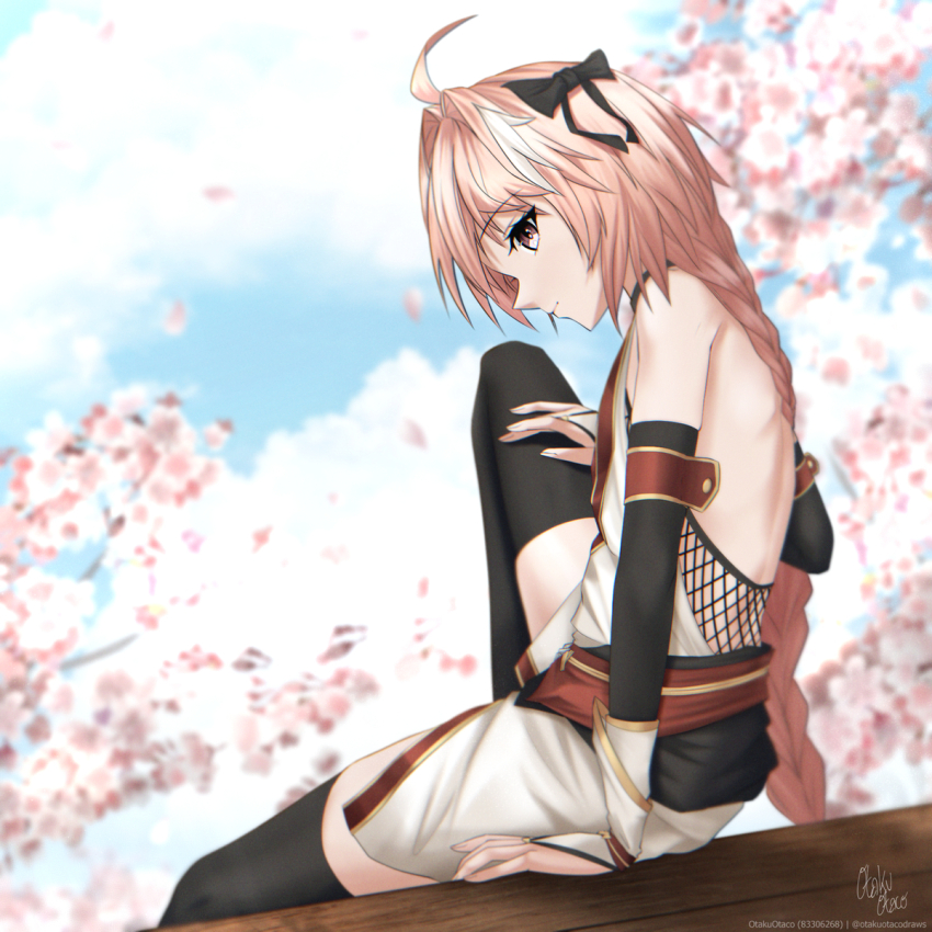 1boy, astolfo_(exhibition_attire)_(fate), astolfo_(fate), black_bow, black_ribbon, black_thighhighs, blue_sky, blurry