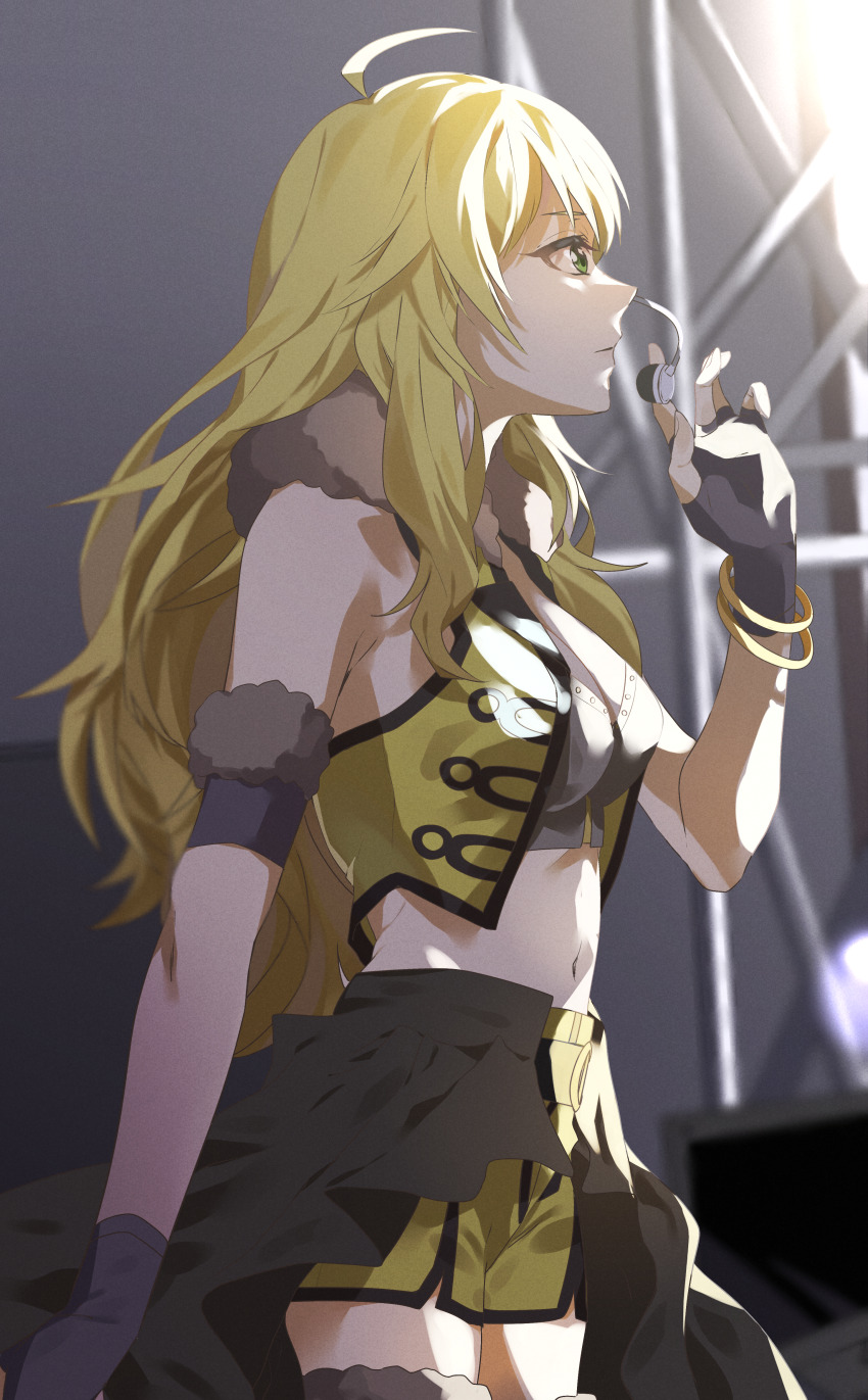 1girl, absurdres, ahoge, black_gloves, black_overskirt, blonde_hair, bracelet, breasts