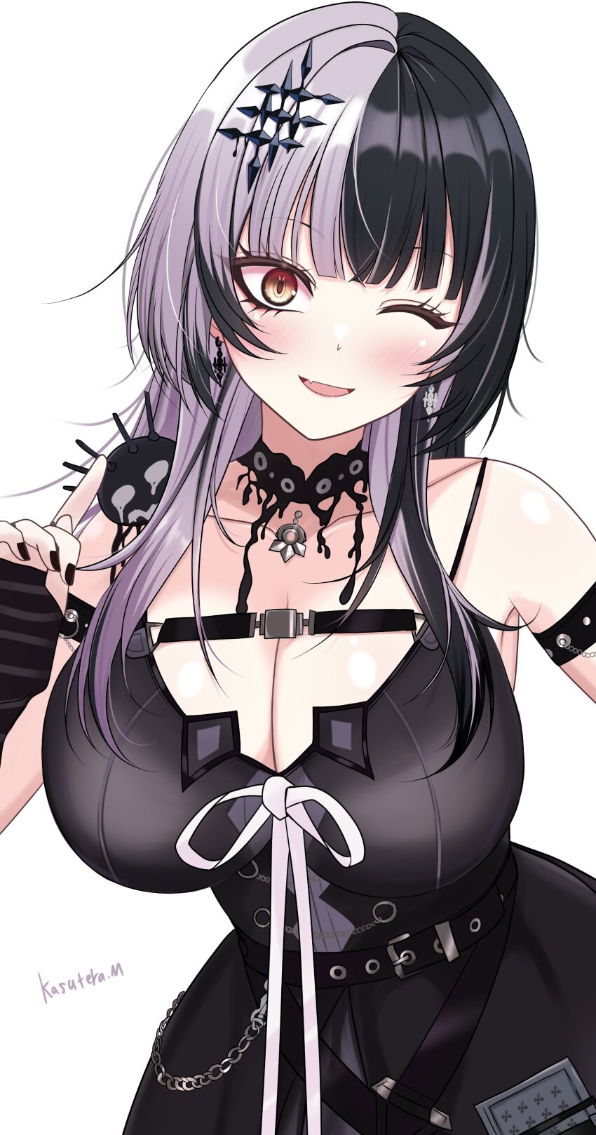 1girl, absurdres, arm_warmers, black_arm_warmers, black_choker, black_dress, black_hair, black_nails, breasts, chest_belt, choker, cleavage, dress, gloves, grey_hair, hair_ornament, highres, hololive, hololive_english, kasutera_mikan, lace, lace-trimmed_choker, lace_choker, lace_trim, large_breasts, long_hair, looking_at_viewer, multicolored_hair, open_mouth, shiori_novella, shiori_novella_(1st_costume), simple_background, smile, solo, split-color_hair, striped_arm_warmers, striped_clothes, striped_gloves, two-tone_hair, virtual_youtuber, white_background, yellow_eyes, yorick_(shiori_novella)
