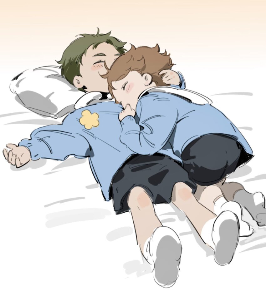 2boys, aged_down, arm_around_shoulder, black_shorts, blue_shirt, blush, chinese_commentary, closed_eyes