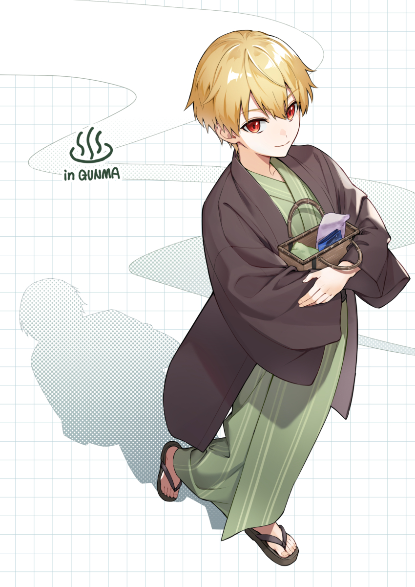 1boy, basket, blonde_hair, brown_sandals, child_gilgamesh_(fate), child_gilgamesh_(over_the_same_sky)_(fate), closed_mouth, commentary, fate/grand_order, fate_(series), from_above, full_body, gilgamesh_(fate), green_kimono, grid_background, hair_between_eyes, haori, highres, holding, holding_basket, hypnr9, japanese_clothes, kimono, long_sleeves, looking_at_viewer, male_focus, red_eyes, sandals, short_hair, simple_background, smile, solo, steam, towel, walking, white_background