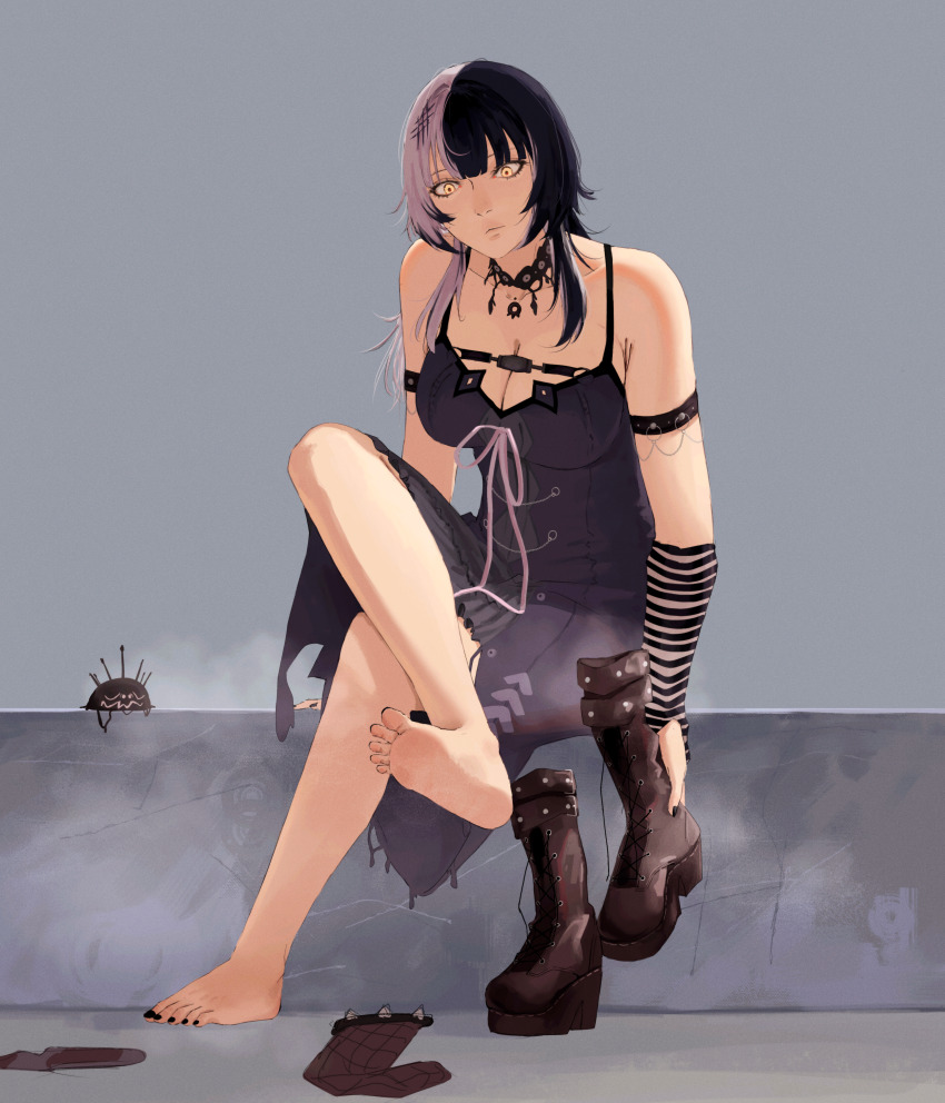 1girl, absurdres, arm_strap, arm_warmers, barefoot, black_arm_warmers, black_boots, black_choker, black_dress, black_hair, black_nails, boots, breasts, choker, cleavage, dress, feet, foot_focus, grey_background, grey_hair, grey_ribbon, highres, holding, holding_boots, holding_footwear, holding_unworn_clothes, hololive, hololive_english, large_breasts, long_hair, mairu_(myru263), multicolored_hair, nail_polish, shiori_novella, shiori_novella_(1st_costume), sitting, smell, soles, solo, split-color_hair, steam, striped_arm_warmers, toenail_polish, toenails, toes, two-tone_hair, unworn_boots, virtual_youtuber, yellow_eyes, yorick_(shiori_novella)