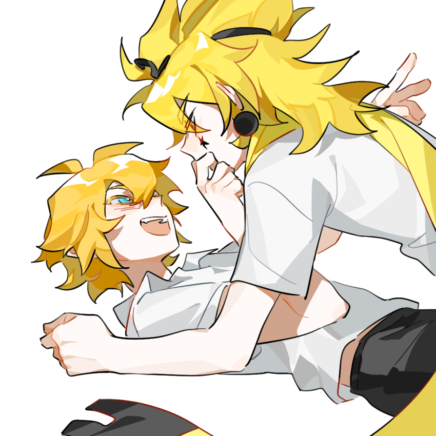 2boys, ahoge, aotu_world, bishounen, black_hairband, black_shorts, blonde_hair, blue_eyes