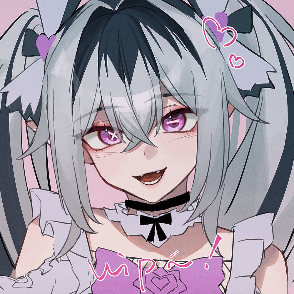 1girl, black_hair, crossed_arms, fangs, grey_hair, hair_between_eyes, hair_intakes, jetavie:_daybreak_(mischievous_wings)_(pgr), jetavie_(pgr), long_hair, looking_at_viewer, mismatched_pupils, multicolored_hair, open_mouth, punishing:_gray_raven, purple_eyes, slit_pupils, solo, streaked_hair, symbol-shaped_pupils, takamatu_hajime, twintails, x-shaped_pupils