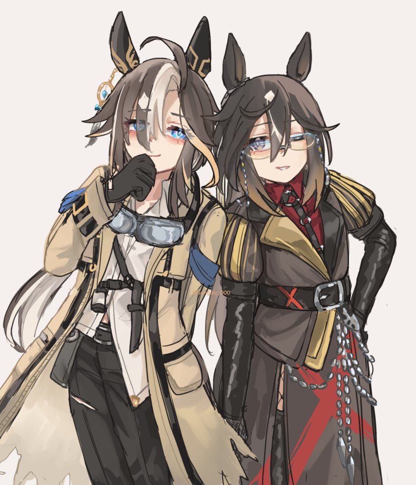 2girls, animal_ears, asymmetrical_shirt, belt, black_belt, black_coat, black_gloves, black_hair, black_pants, blonde_hair, blue_eyes, brown_eyes, chain, chest_strap, coat, cosplay, costume_switch, cowboy_shot, dream_journey_(reminder_of_dreamland)_(umamusume), dream_journey_(umamusume), dream_journey_(umamusume)_(cosplay), ear_ornament, eyewear_strap, glasses, gloves, goggles, goggles_around_neck, gradient_hair, highres, horse_ears, horse_girl, lapels, long_hair, long_sleeves, multicolored_hair, multiple_girls, notched_lapels, one_eye_closed, open_clothes, open_coat, pants, parted_lips, red_shirt, shirt, simple_background, smile, songdu, standing, stay_gold_(sunlit_outsider)_(umamusume), stay_gold_(umamusume), stay_gold_(umamusume)_(cosplay), umamusume, white_hair, white_shirt