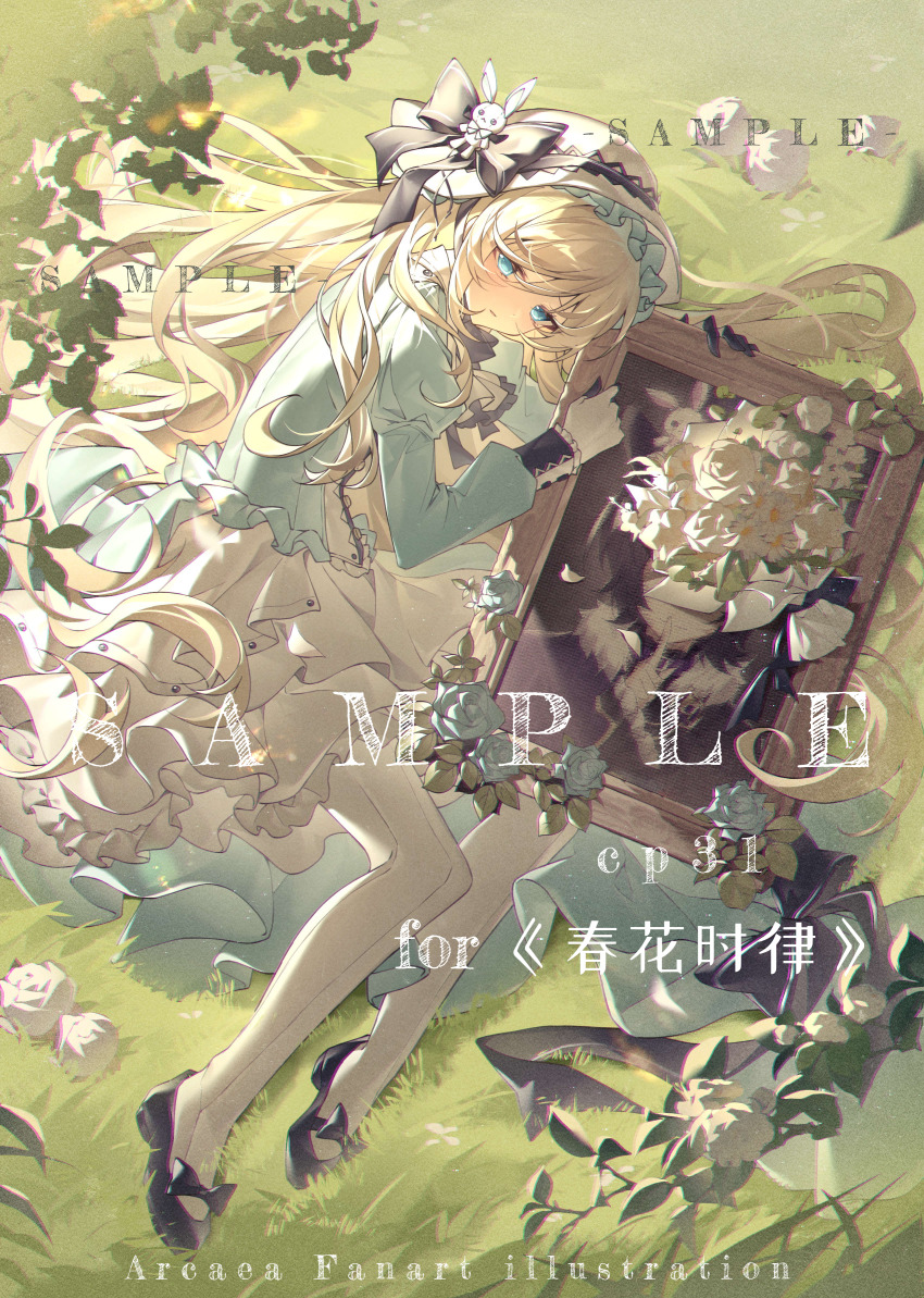 1girl, absurdres, alice_(arcaea), arcaea, ascot, black_bow, black_ribbon, black_shoes, blonde_hair, blue_dress, blue_eyes, bow, chinese_commentary, closed_mouth, commentary_request, dress, footwear_bow, frilled_ascot, frills, full_body, gloves, grass, hat, hat_bow, hat_ornament, highres, juliet_sleeves, long_hair, long_sleeves, looking_at_viewer, lying, on_ground, on_side, pantyhose, petticoat, picture_frame, portrait_(object), puffy_sleeves, rabbit_hat_ornament, ribbon, sample_watermark, shenju_bing_hui, shoes, solo, tenniel_(arcaea), very_long_hair, watermark, white_ascot, white_gloves, white_hat, white_pantyhose