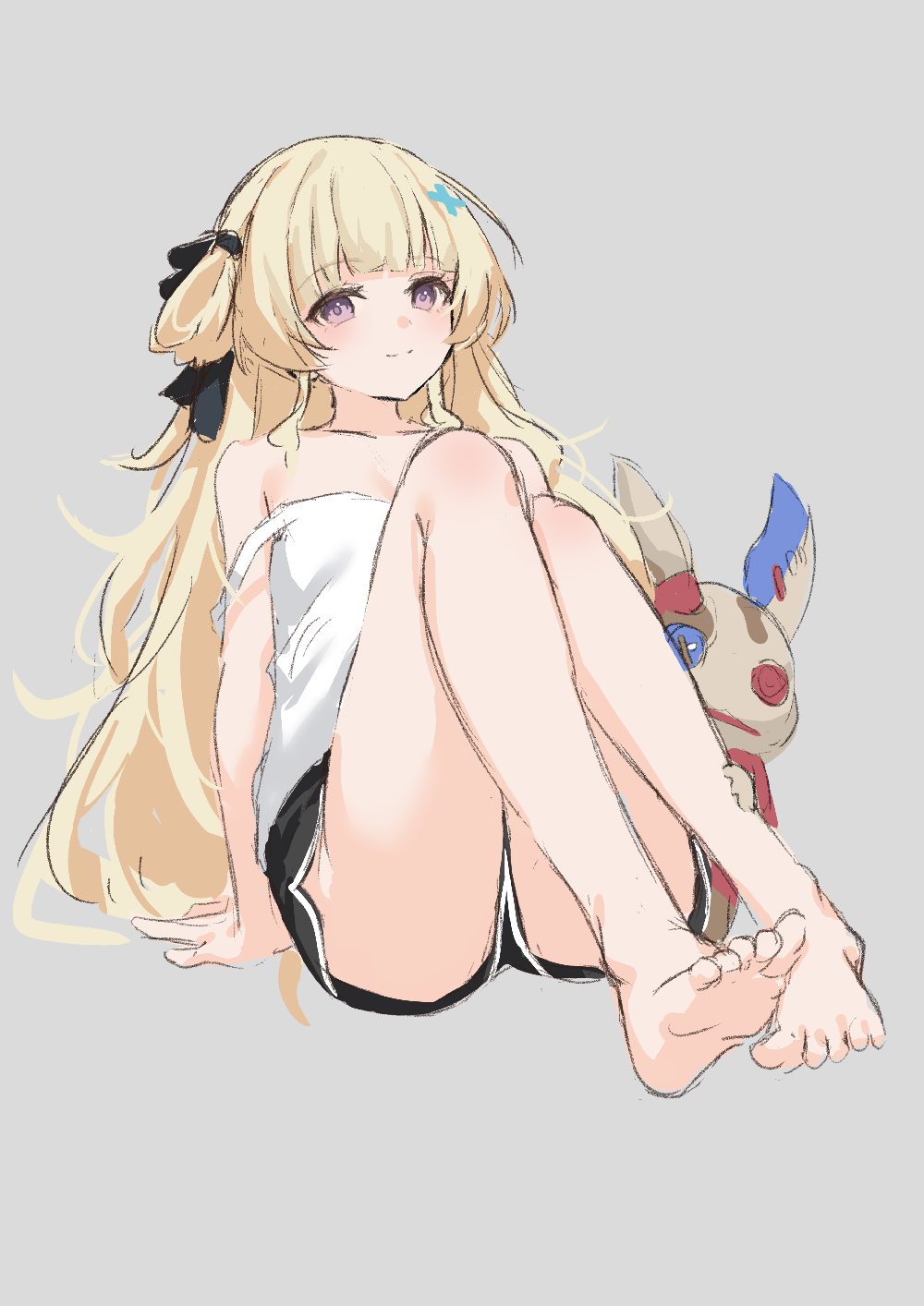 1girl, alternate_costume, bare_legs, barefoot, blonde_hair, breasts, camisole, closed_mouth, collarbone, commentary_request, dolphin_shorts, double_strap_slip, feet, grey_background, hair_ornament, highres, knees_up, kuramoto_beta-carotene, legs, long_hair, looking_at_viewer, phoebe_(wuthering_waves), purple_eyes, shorts, simple_background, sitting, small_breasts, smile, solo, strap_slip, tacet_discord_(wuthering_waves), toes, very_long_hair, white_camisole, wuthering_waves, x_hair_ornament