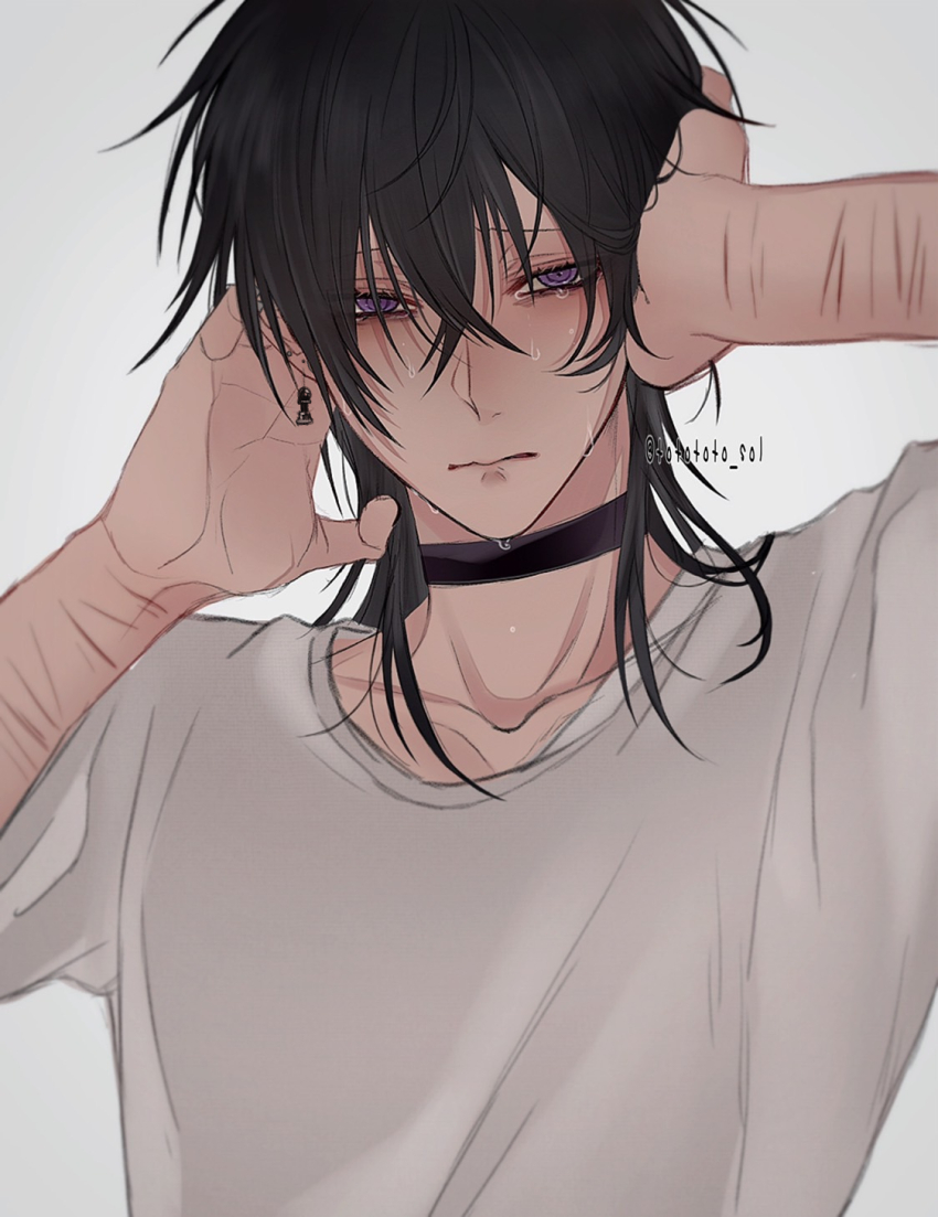 1boy, black_choker, black_hair, choker, closed_mouth, collarbone, commentary_request, hair_between_eyes