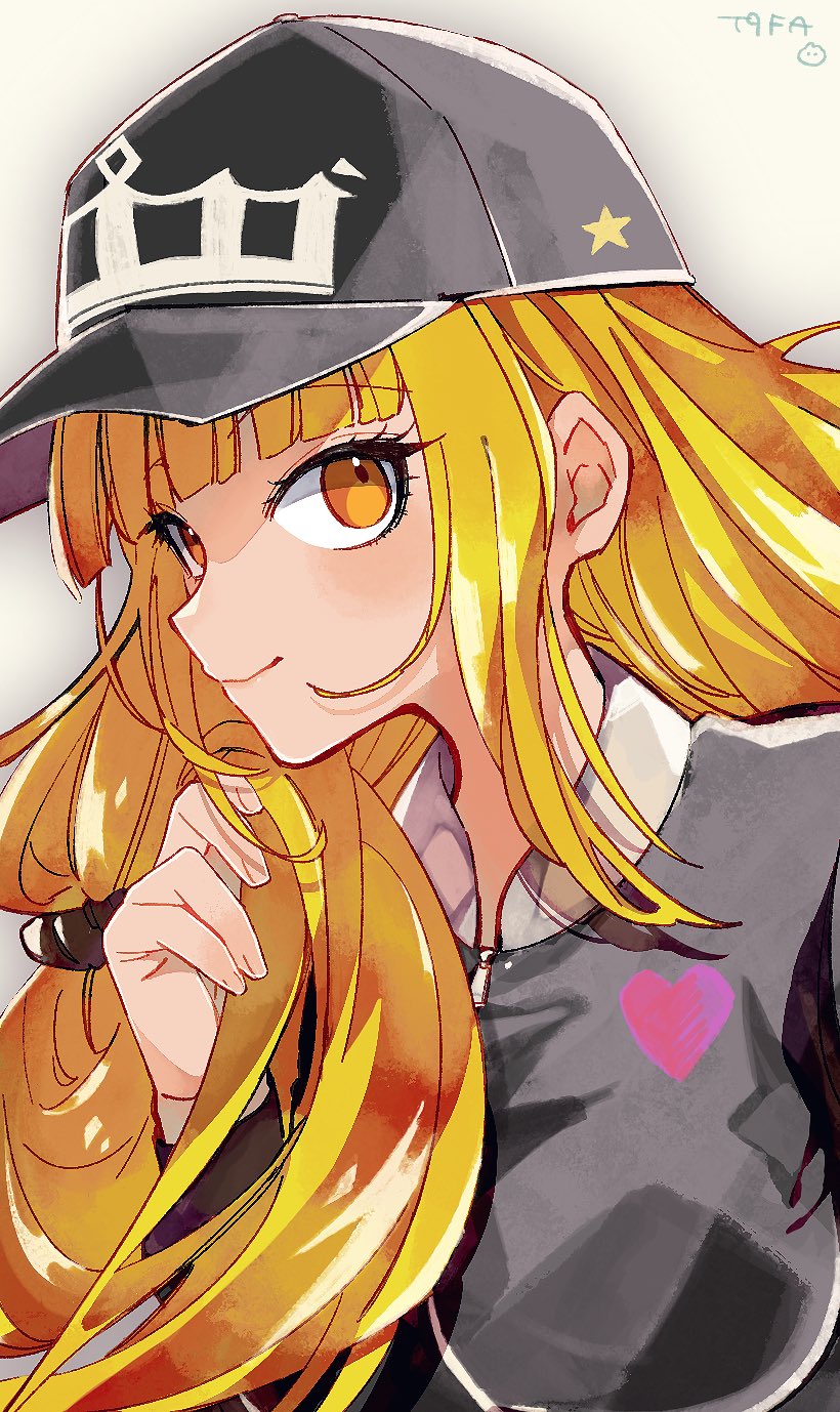 1girl, arisugawa_saori, baseball_cap, black_hat, blonde_hair, blunt_bangs, grey_background, hat
