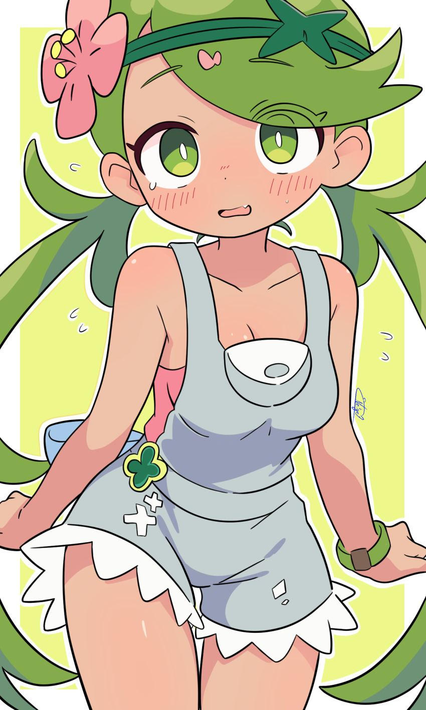 1girl, border, breasts, bright_pupils, cleavage, collarbone, commentary, cowboy_shot