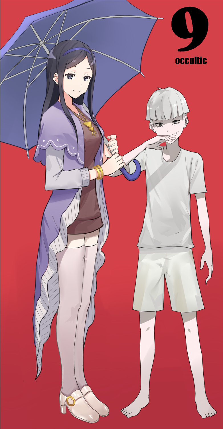 1boy, 1girl, barefoot, black_eyes, black_hair, boots, breasts, brown_dress, capelet, check_clothing, child, clothing_request, dress, full_body, gold_necklace, grin, headband, high_heel_boots, high_heels, highres, holding, holding_umbrella, jewelry, kenkaizar, kid_sagami, leg_warmers, long_hair, looking_at_viewer, medium_breasts, necklace, nishizono_ririka, occultic;nine, pale_skin, pink_lips, purple_capelet, purple_eyes, purple_headband, purple_sweater, science_adventure, shirt, short_hair, smile, standing, sweater, sweater_dress, thighhighs, toes, umbrella, white_boots, white_hair, white_leg_warmers, white_shirt, white_thighhighs