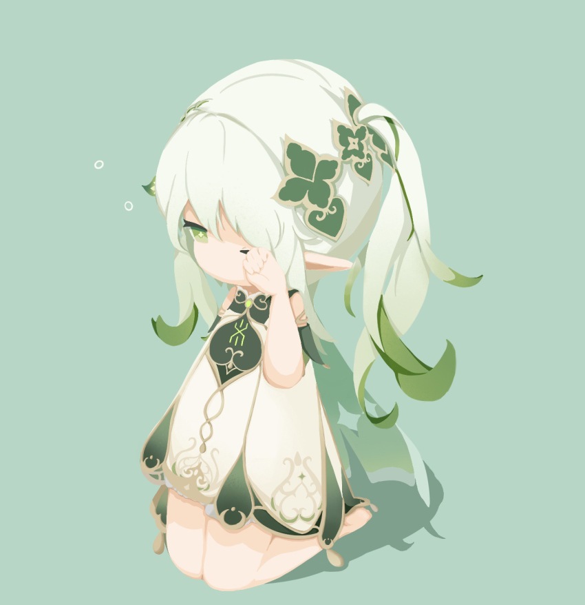 1girl, aqua_background, bare_legs, barefoot, bright_pupils, cape, chest_jewel, chinese_commentary, colored_tips, commentary_request, cross-shaped_pupils, deformed, detached_sleeves, dress, fox39367, full_body, gem, genshin_impact, green_cape, green_dress, green_gem, hair_ornament, half-closed_eye, highres, kneeling, leaf_hair_ornament, long_hair, long_sleeves, looking_ahead, multicolored_hair, nahida_(genshin_impact), no_mouth, one_eye_closed, pointy_ears, rubbing_eyes, shadow, short_dress, side_ponytail, simple_background, sleepy, sleeveless, sleeveless_dress, solo, squeans, symbol-shaped_pupils, two-tone_dress, wavy_hair, white_dress, white_hair, white_pupils, white_sleeves