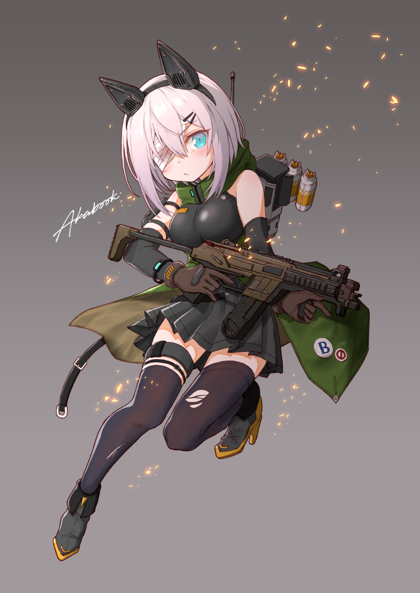 1girl, action_pose, animal_ear_headphones, animal_ears, antennae, arm_warmers, ars_almal, assault_rifle, backpack, bag, bare_shoulders, black_arm_warmers, black_shirt, black_skirt, black_thighhighs, blue_eyes, blush, boots, breasts, brown_gloves, cape, cat_ears, character_name, fake_animal_ears, full_body, gloves, green_cape, grey_background, gun, hair_ornament, hairclip, headphones, highres, holding, holding_gun, holding_weapon, hood, hood_down, large_breasts, leg_up, looking_at_viewer, mechanical_boots, mechanical_ears, nijisanji, parallel_hairclips, pleated_skirt, poncho, rifle, shirt, short_hair, simple_background, skirt, sleeveless, sleeveless_shirt, solo, sparks, tatami_kami, thighhighs, torn_clothes, torn_thighhighs, virtual_youtuber, weapon, white_hair