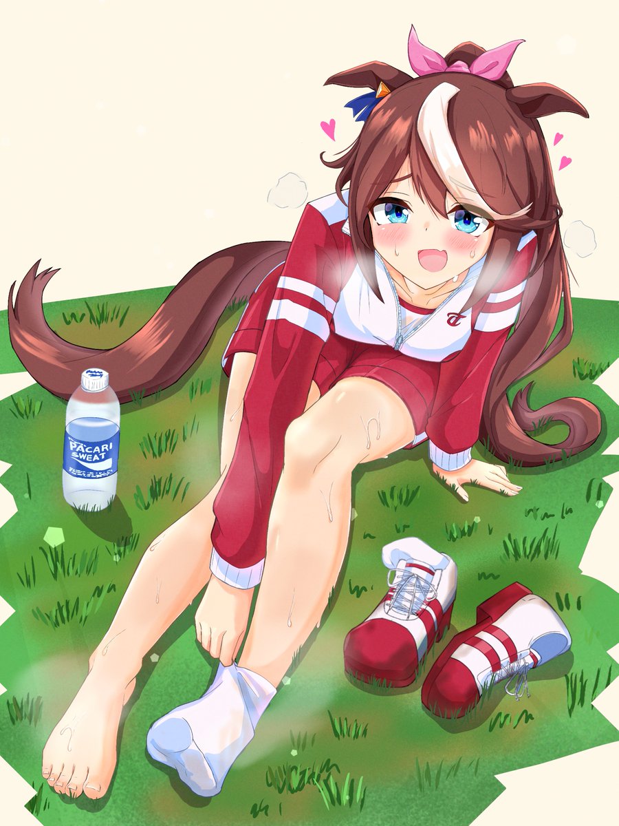 1girl, animal_ears, blue_eyes, blush, bow, brown_hair, commentary_request, ear_bow, ear_ornament, ear_ribbon, hair_between_eyes, high_ponytail, highres, horse_ears, horse_girl, horse_tail, long_sleeves, looking_at_viewer, multicolored_hair, open_mouth, ponytail, school_uniform, smile, solo, streaked_hair, sweat, tail, tokai_teio_(umamusume), tracen_school_uniform, tracen_training_uniform, two-tone_hair, umamusume, white_hair, yashimo_1875