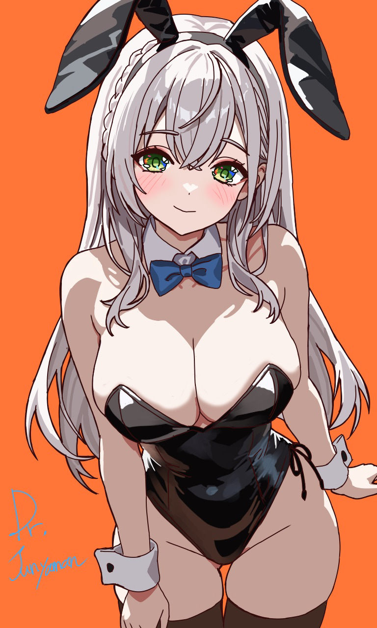 1girl, alternate_costume, animal_ear_hairband, animal_ears, black_leotard, black_thighhighs, blue_bow, blue_bowtie