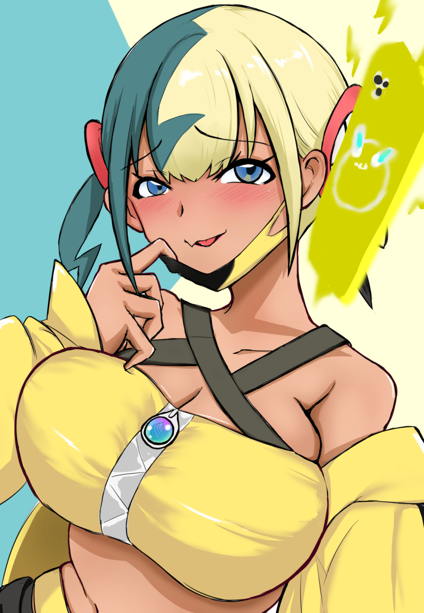 1girl, akaomisn, aqua_hair, bandeau, black_mask, blonde_hair, blue_eyes, blush, canari_(pokemon), center-flap_bangs, criss-cross_straps, dark-skinned_female, dark_skin, highres, jacket, mask, mask_pull, mega_stone, mouth_mask, multicolored_hair, navel, nintendo, pokemon, pokemon_legends:_z-a, raised_inner_eyebrows, rotom, rotom_phone, short_twintails, solo, split-color_hair, twintails, two-tone_mask, upper_body, yellow_bandeau, yellow_jacket, yellow_mask