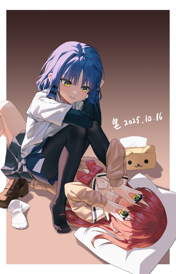 2girls, :>, black_leggings, blue_hair, blush, bocchi_the_rock!, bow, child