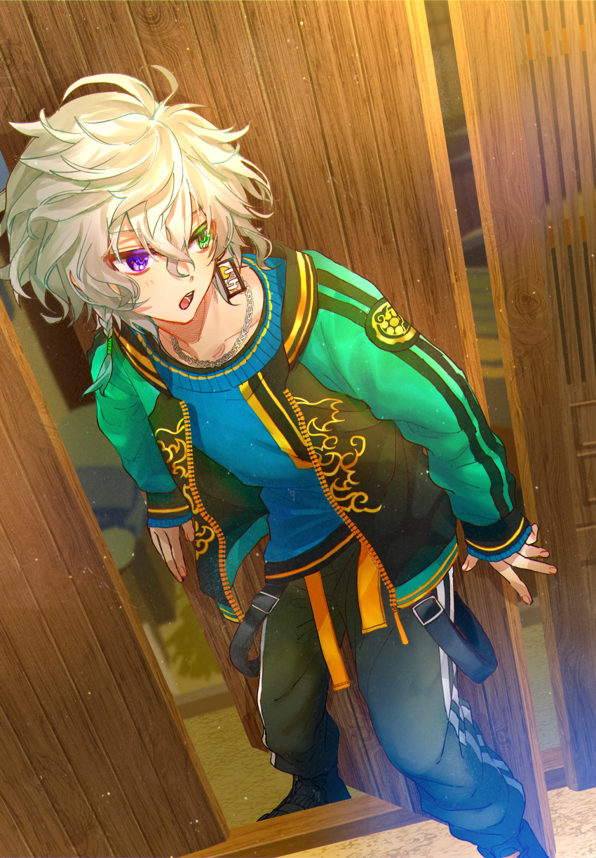 1boy, absurdres, alternate_costume, black_jacket, black_pants, blue_shirt, commentary_request, door, earrings, frown, full_body, green_eyes, green_jacket, hanafuda_earrings, heterochromia, highres, indoors, jacket, jewelry, long_sleeves, looking_at_viewer, looking_to_the_side, male_focus, matochi_(fa), multicolored_jacket, murakumo_kagetsu, necklace, nijisanji, open_mouth, pants, purple_eyes, shirt, short_hair, single_earring, solo, two-tone_jacket, virtual_youtuber, white_hair