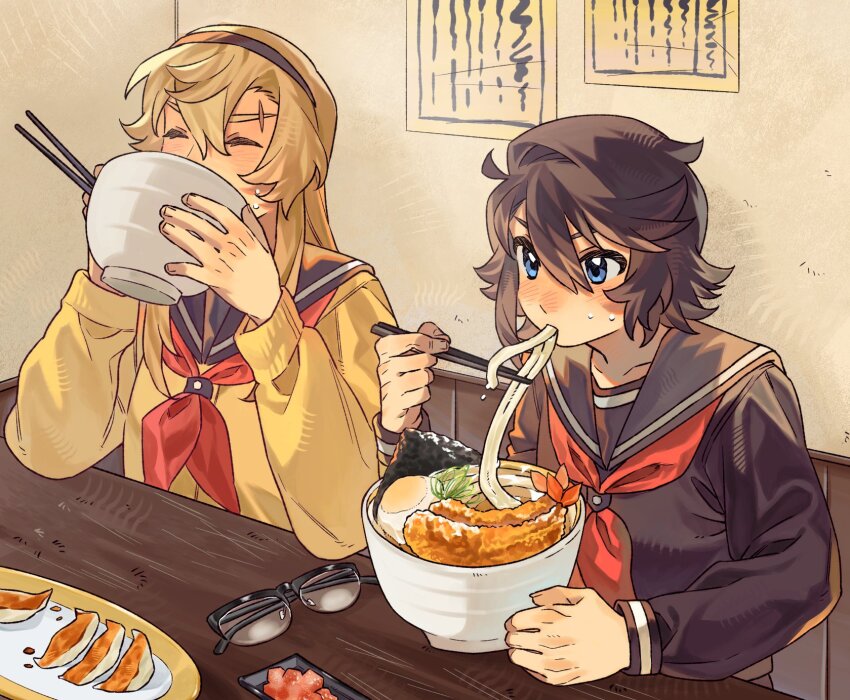 2girls, black_hair, black_headband, black_sailor_collar, black_serafuku, black_shirt, blonde_hair, blue_eyes