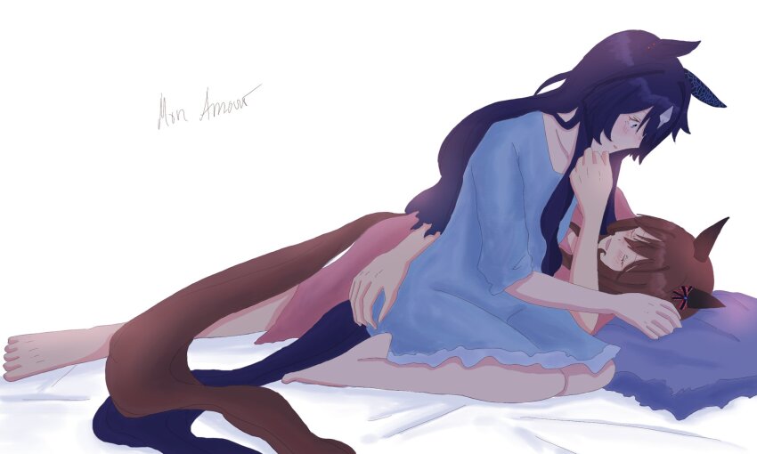 2girls, animal_ears, barefoot, blue_dress, blue_hair, blush, brown_hair, closed_eyes, commentary, dress, french_text, gentildonna_(umamusume), gnvr, hand_on_another's_face, hand_on_another's_waist, highres, horse_ears, horse_girl, horse_tail, long_hair, multiple_girls, pajamas, parted_lips, pink_dress, simple_background, smile, tail, toes, translated, umamusume, verxina_(umamusume), white_background, yuri