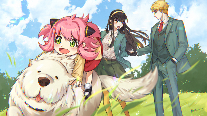 1boy, 2girls, anya_(spy_x_family), belt, black_hair, black_shoes, blonde_hair, bom-r