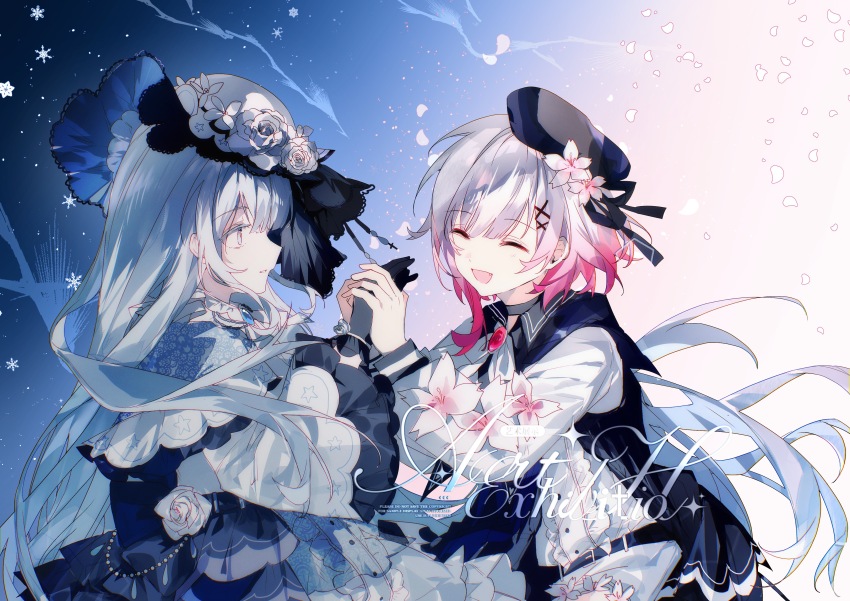 2girls, :d, absurdres, black_choker, black_gloves, black_hat, blue_background, chinese_commentary