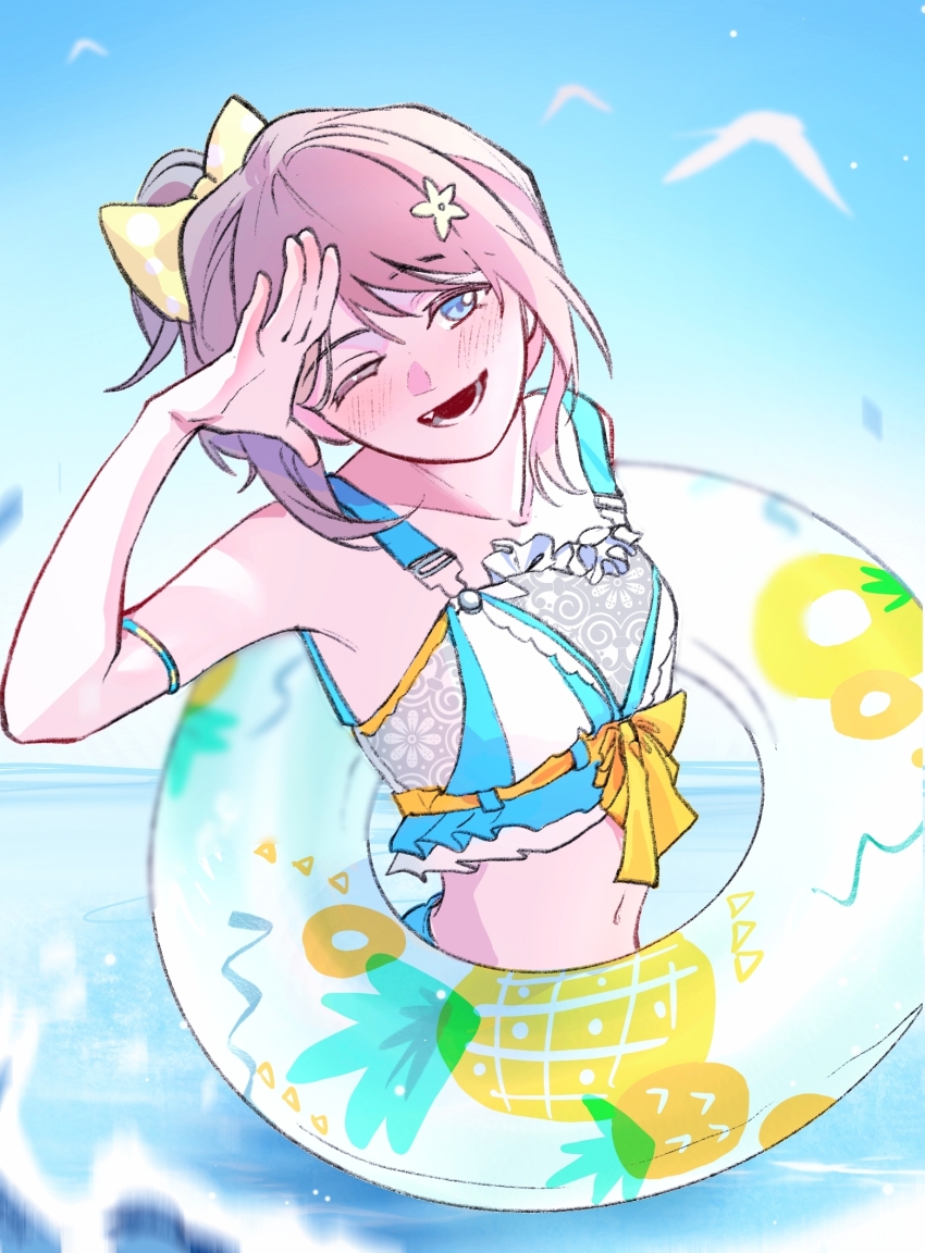 1girl, bang_dream!, bang_dream!_it's_mygo!!!!!, blue_eyes, blush, chinese_commentary, commentary_request, fang