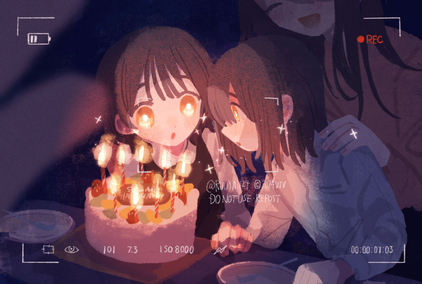 1boy, 2girls, aged_down, birthday, birthday_cake, black_hair, brother_and_sister, cake, candle, commentary_request, dark, food, fork, indoors, multiple_girls, official_art, plate, ruuya1124, saihate_eki, shion's_and_aoi's_mother_(saihate_eki), short_hair, siblings, tatsunami_shion, tenjiku_aoi, twins, viewfinder