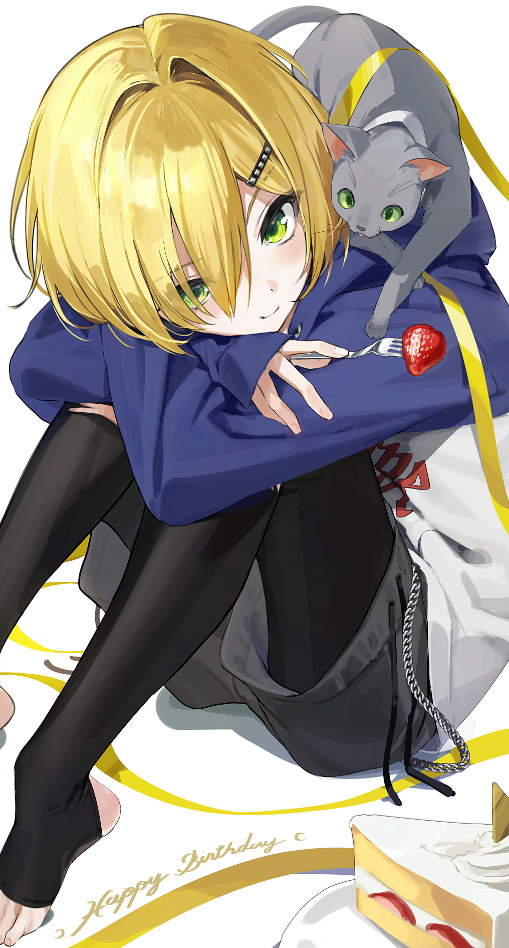 1boy, animal, animal_on_shoulder, black_pantyhose, blonde_hair, cake, cake_slice, cat, cat_on_shoulder, commentary_request, crossed_arms, food, fork, fruit, fuubuu, green_eyes, grey_cat, hair_between_eyes, hair_ornament, hairclip, happy_birthday, highres, holding, holding_fork, hood, hood_down, hoodie, looking_at_viewer, male_focus, nijisanji, official_alternate_costume, pantyhose, short_hair, shorts, simple_background, sitting, smile, solo, stirrup_legwear, strawberry, toeless_legwear, uzuki_kou, uzuki_kou_(5th_costume), virtual_youtuber, white_background