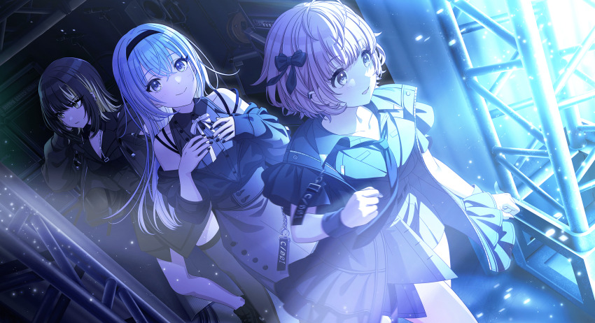 3girls, antenna_hair, backstage, bare_shoulders, black_bow, black_hair, black_hairband, black_hoodie