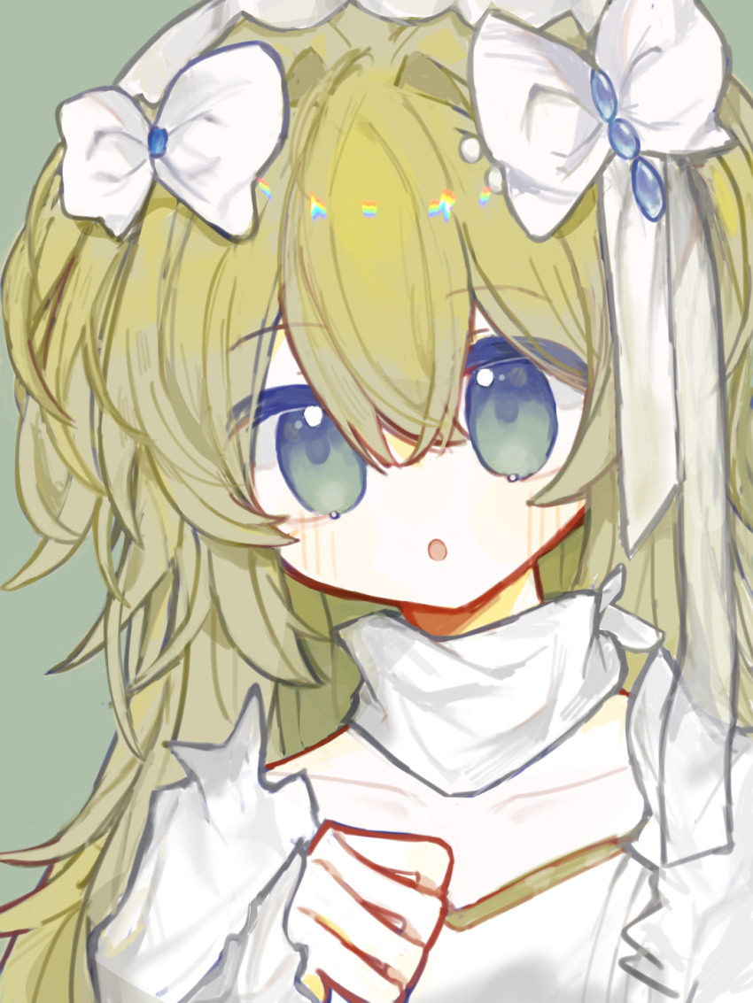 1girl, :o, bow, chinese_commentary, collarbone, commentary_request, green_eyes, green_hair