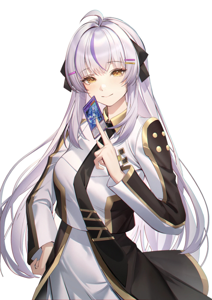 1girl, ahoge, black_jacket, black_necktie, blush, card, check_copyright, chinese_commentary, closed_mouth, collared_jacket, commentary_request, copyright_request, cosplay, grey_hair, hair_ornament, hairclip, hand_on_own_hip, hand_up, highres, holding, holding_card, jacket, kitkallos_(yu-gi-oh!), long_necktie, long_sleeves, looking_at_viewer, multicolored_hair, necktie, original, parallel_hairclips, purple_hair, purple_streaks, q18607, simple_background, sky_striker_ace_-_raye, sky_striker_ace_-_raye_(cosplay), solo, streaked_hair, tearlaments_kitkallos, transparent_background, two-tone_hair, upper_body, white_jacket, yellow_eyes, yellow_jacket, yu-gi-oh!