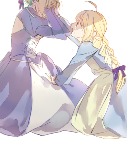 2girls, aged_down, aged_up, ahoge, apron, artoria_pendragon_(fate), blonde_hair, bow