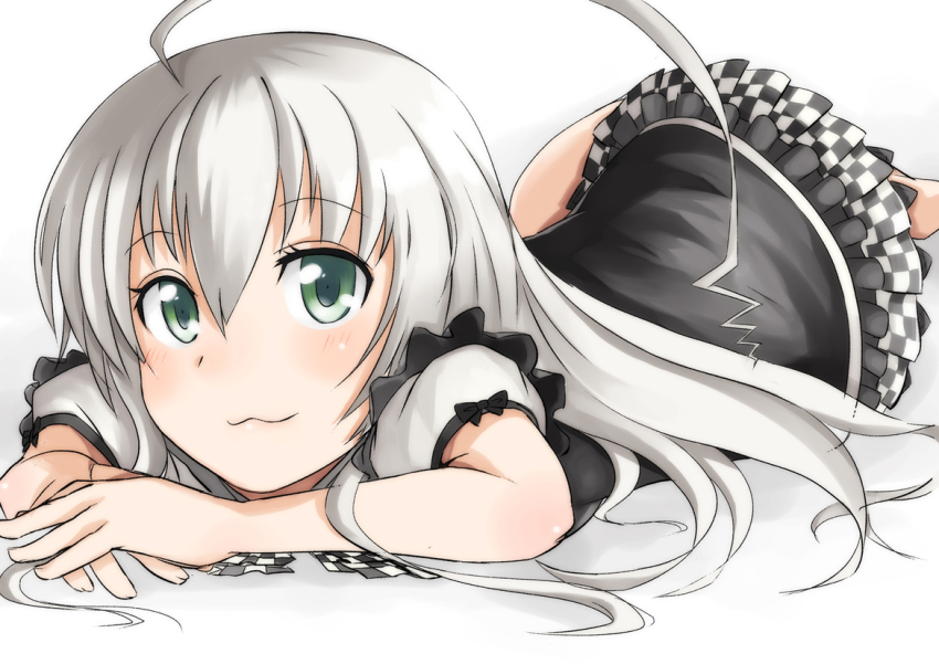 1girl, :3, ahoge, checkered_clothes, checkered_skirt, green_eyes, haiyore!_nyaruko-san, haru_(renol)