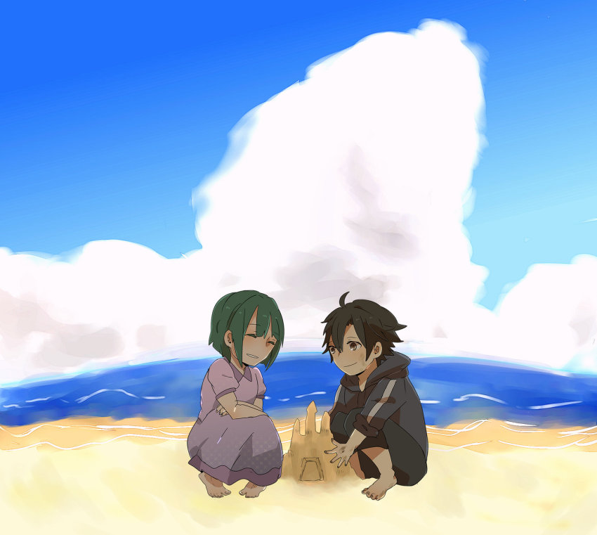 1boy, 1girl, aged_down, barefoot, beach, black_hair, building_sand_sculpture, child, fate/zero, fate_(series), green_hair, highres, hood, hoodie, matou_kariya, matou_kariya_(original_appearance), sand_castle, sand_sculpture, short_hair, tohsaka_aoi, xxxmonday
