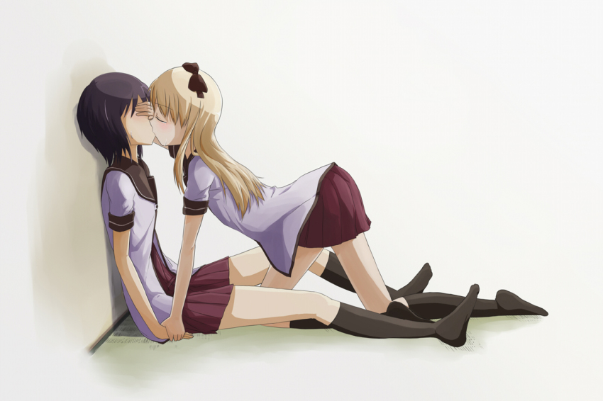 2girls, black_hair, blonde_hair, closed_eyes, funami_yui, gva200507, kiss, kneehighs, llr, long_hair, multiple_girls, school_uniform, serafuku, short_hair, skirt, socks, thighs, toshinou_kyouko, yuri, yuruyuri