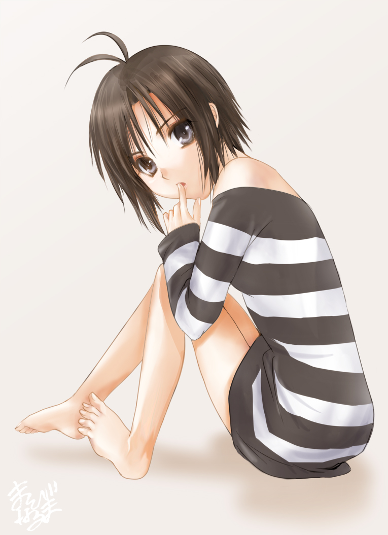 1girl, antenna_hair, bad_id, bad_pixiv_id, barefoot, black_eyes, black_hair, feet