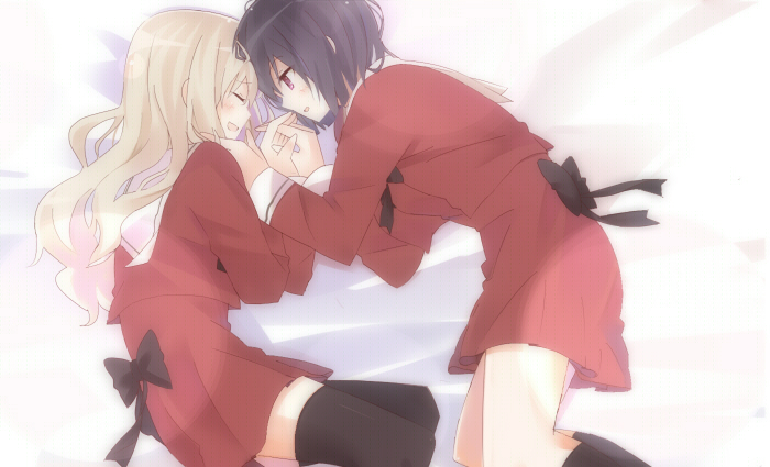 2girls, bed, black_hair, blonde_hair, blush, green_eyes, kawamura_reo, miya_(miyabi_24)