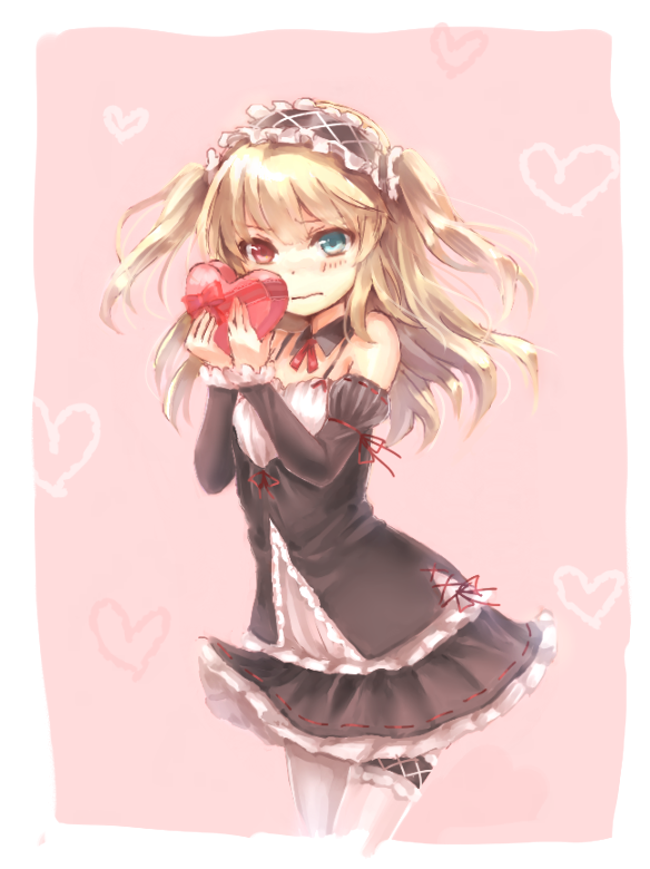10s, blonde_hair, blush, boku_wa_tomodachi_ga_sukunai, child, gothic_lolita, hachune_(arai_280329), hairband, hasegawa_kobato, heart, heterochromia, lolita_fashion, long_hair, twintails