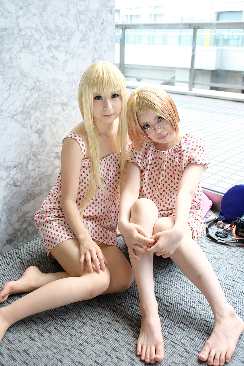 amamiya_laiko, ana_coppola, blonde_hair, cosplay, dress, glasses, highres, ichigo_mashimaro