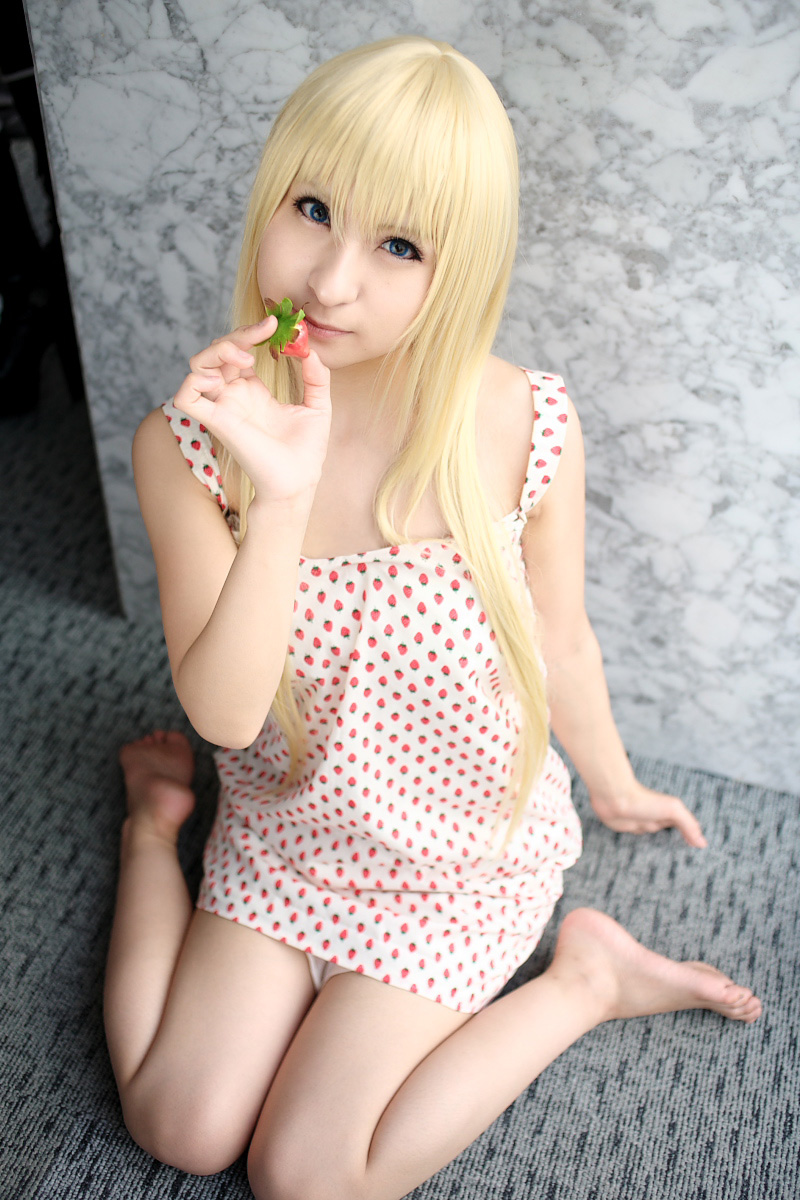 amamiya_laiko, ana_coppola, blonde_hair, cosplay, dress, food, fruit, highres