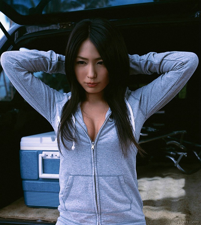 1girl, breasts, cleavage, east_asian, female_focus, hood, hoodie, kawamura_yuki