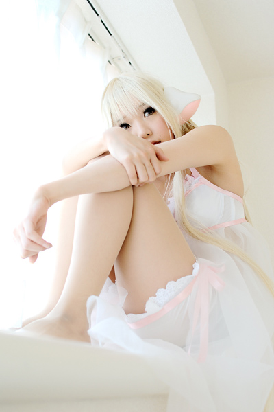 1girl, bare_shoulders, blonde_hair, bloomers, breasts, brown_eyes, chii, chii_(cosplay)